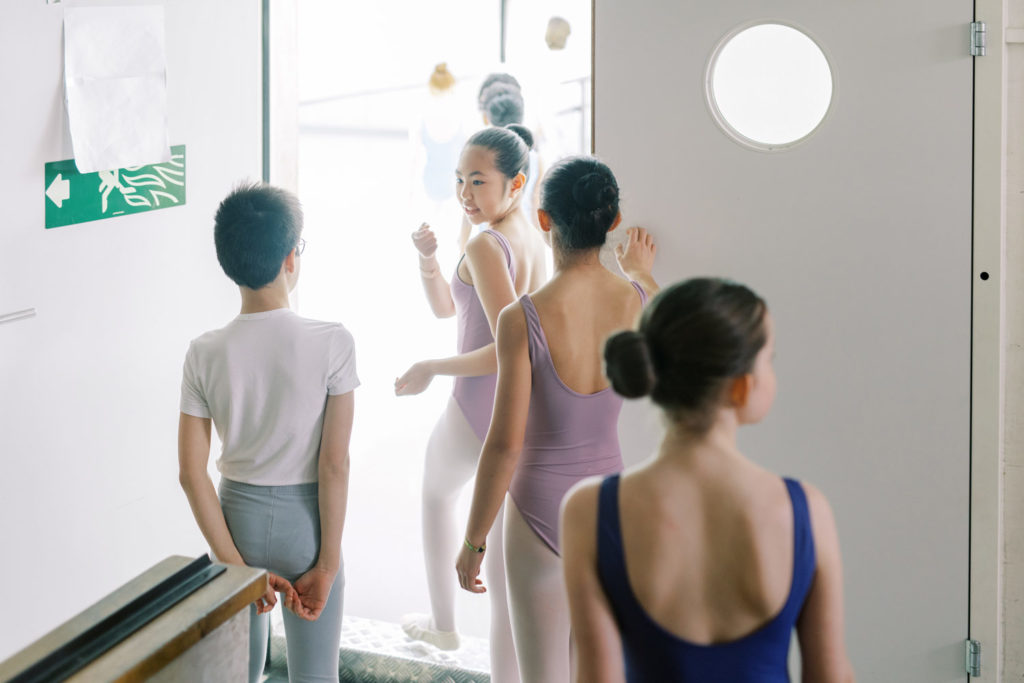 Couloir1_photo_gregory-batardon_172 (1) Confédération des Écoles Genevoises de Musique, Rythmique Jaques-Dalcroze, Danse, Théâtre