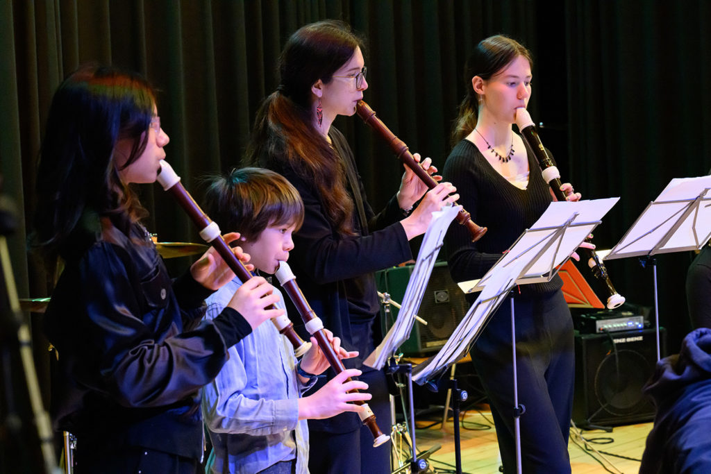 Flutes-a-bec-ok Confédération des Écoles Genevoises de Musique, Rythmique Jaques-Dalcroze, Danse, Théâtre